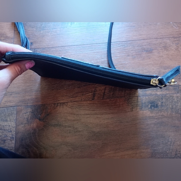 Danielle Nicole Harry Potter Black and Red Crossbody Bag Collectable - Picture 6 of 12